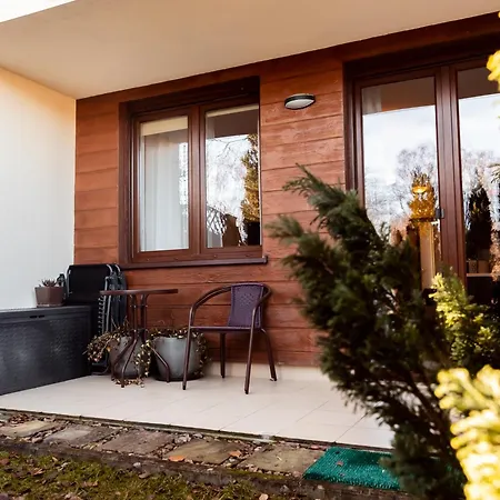 Pod Gwiazdami, Z Dwoma Ogrodkami I Dwoma Tarasami *