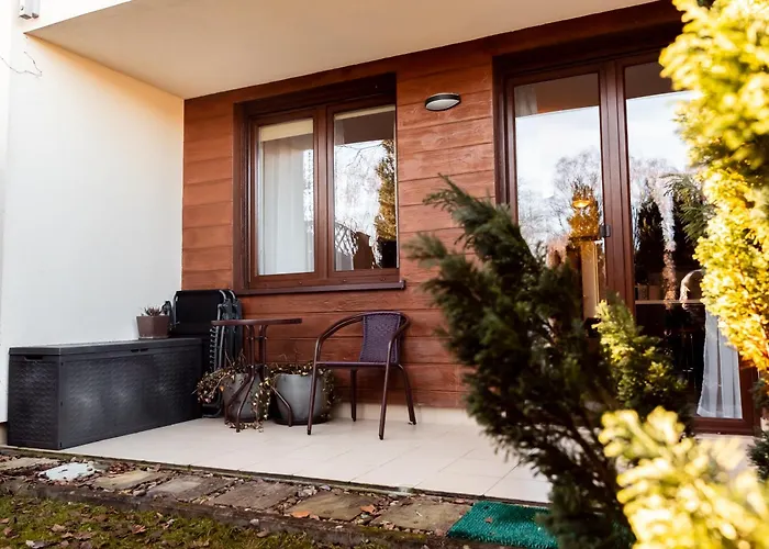 Pod Gwiazdami, Z Dwoma Ogrodkami I Dwoma Tarasami *