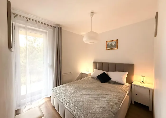 Pod Gwiazdami, Z Dwoma Ogrodkami I Dwoma Tarasami * ポラニツァ・ズドゥルイ