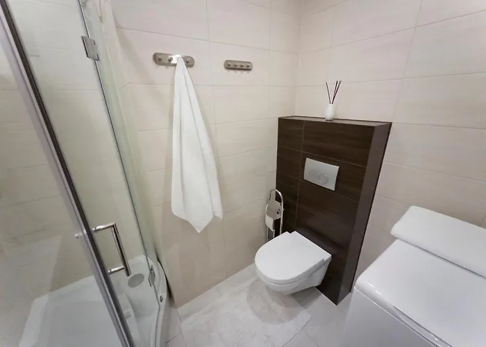 Pod Gwiazdami, Z Dwoma Ogrodkami I Dwoma Tarasami Apartman