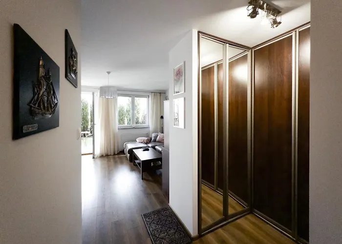 Pod Gwiazdami, Z Dwoma Ogrodkami I Dwoma Tarasami *