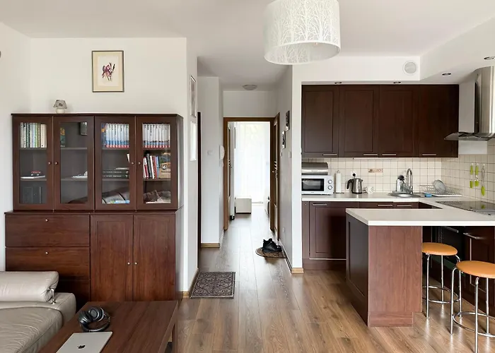 Pod Gwiazdami, Z Dwoma Ogrodkami I Dwoma Tarasami